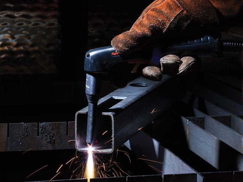 Hypertherm Powermax 30 xp cutting a steel square hollow section (SHS)